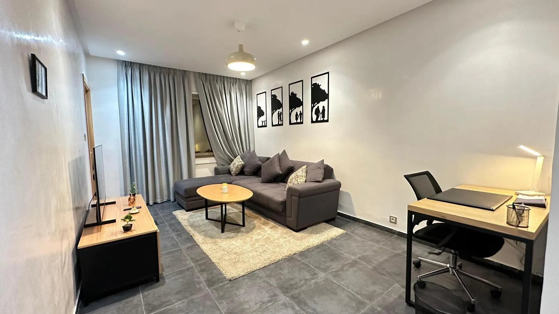 Apartment Appartement Lumineux Bien Equipe Derriere Hotel Idou Anfa Pas De Vis-A-Vis Casablanca